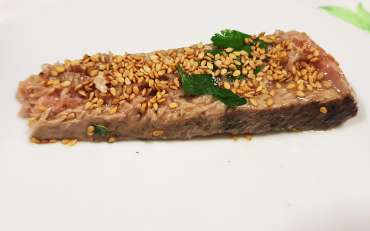 Sesame tuna steak